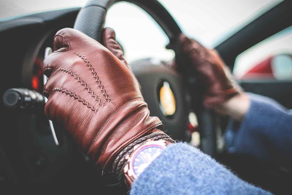 https://trophies123.com/wp-content/uploads/2017/05/gloves-highlight.jpg